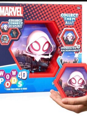 Marvel WOW! PODS 4D Marvel Ghost-Spider Gwen figure